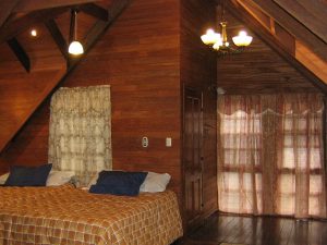 casa-de-madera-interior-dormitorio